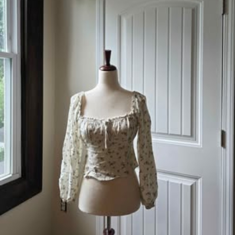 Wild Fable Cream Floral Blouse